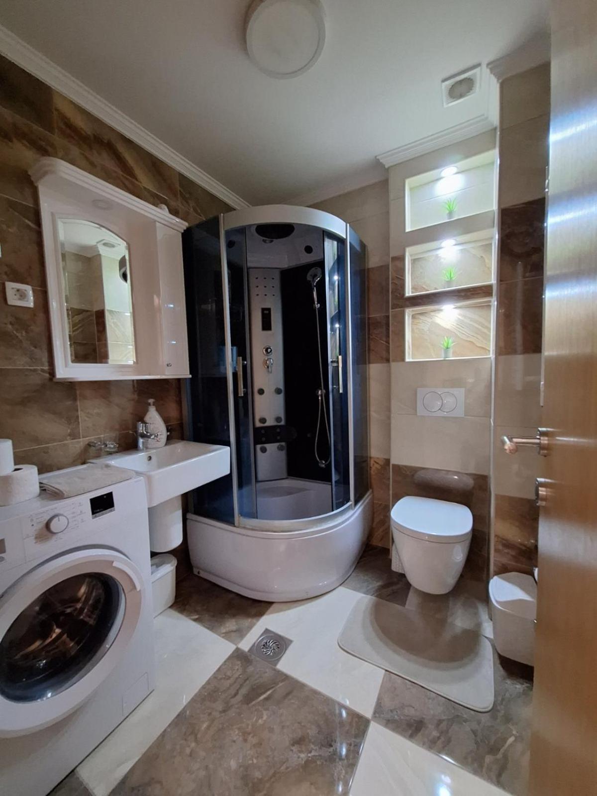 San Appartement Čačak Buitenkant foto