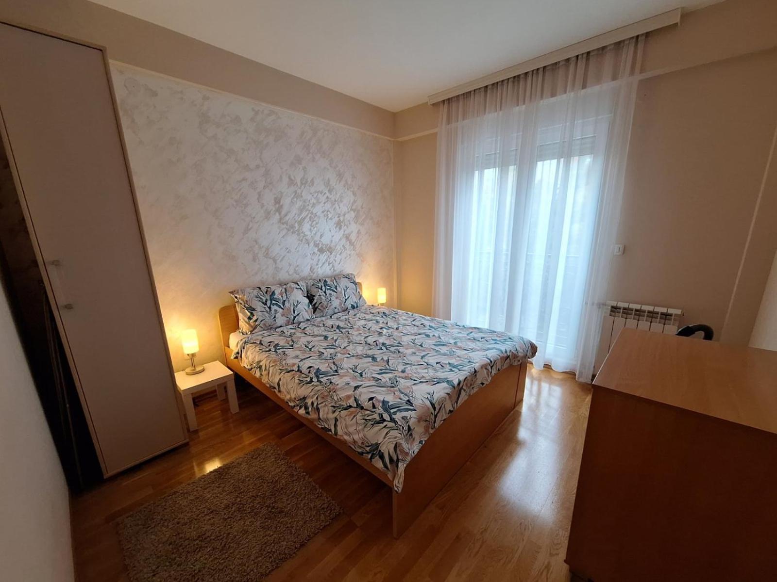 San Appartement Čačak Buitenkant foto