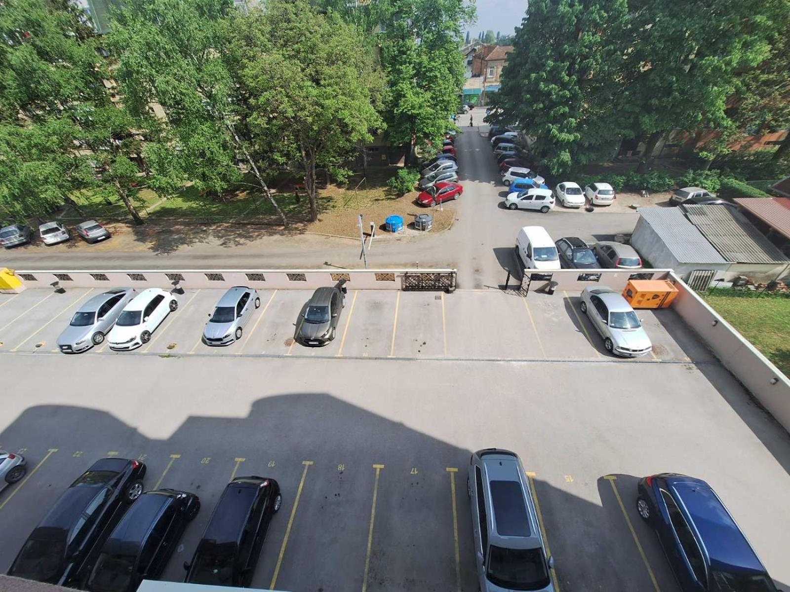 San Appartement Čačak Buitenkant foto